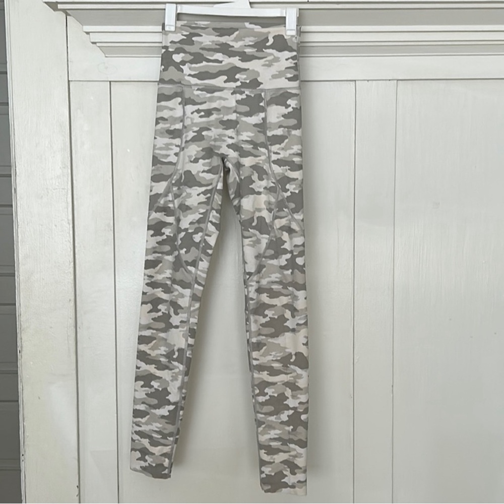 Aerie Camo 7/8 Leggings
